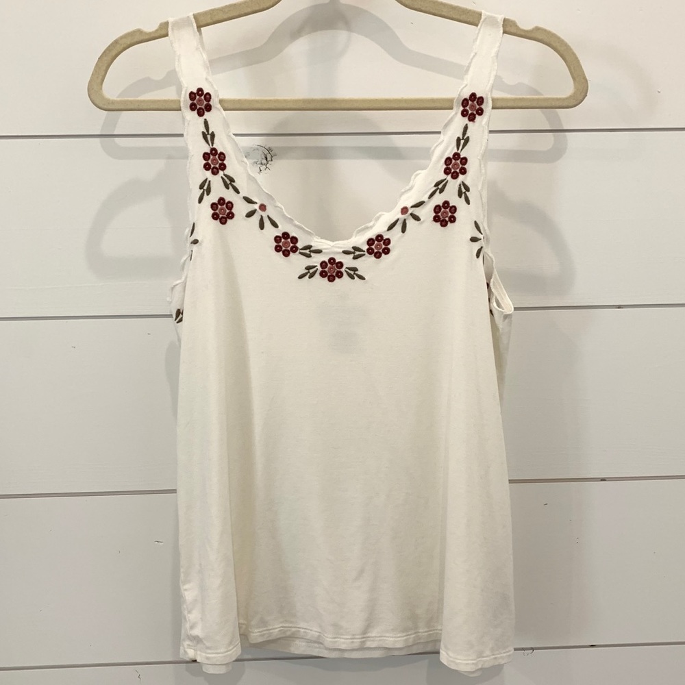 American Eagle Floral Embroidered Tank